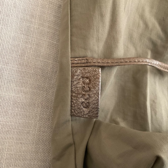 •Ecco Beige Genuine Pebble Leather Silver Metallic Weekender Tote Travel Bag - Picture 9 of 16